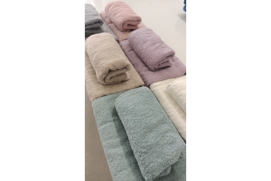 Stock Towel - 2005